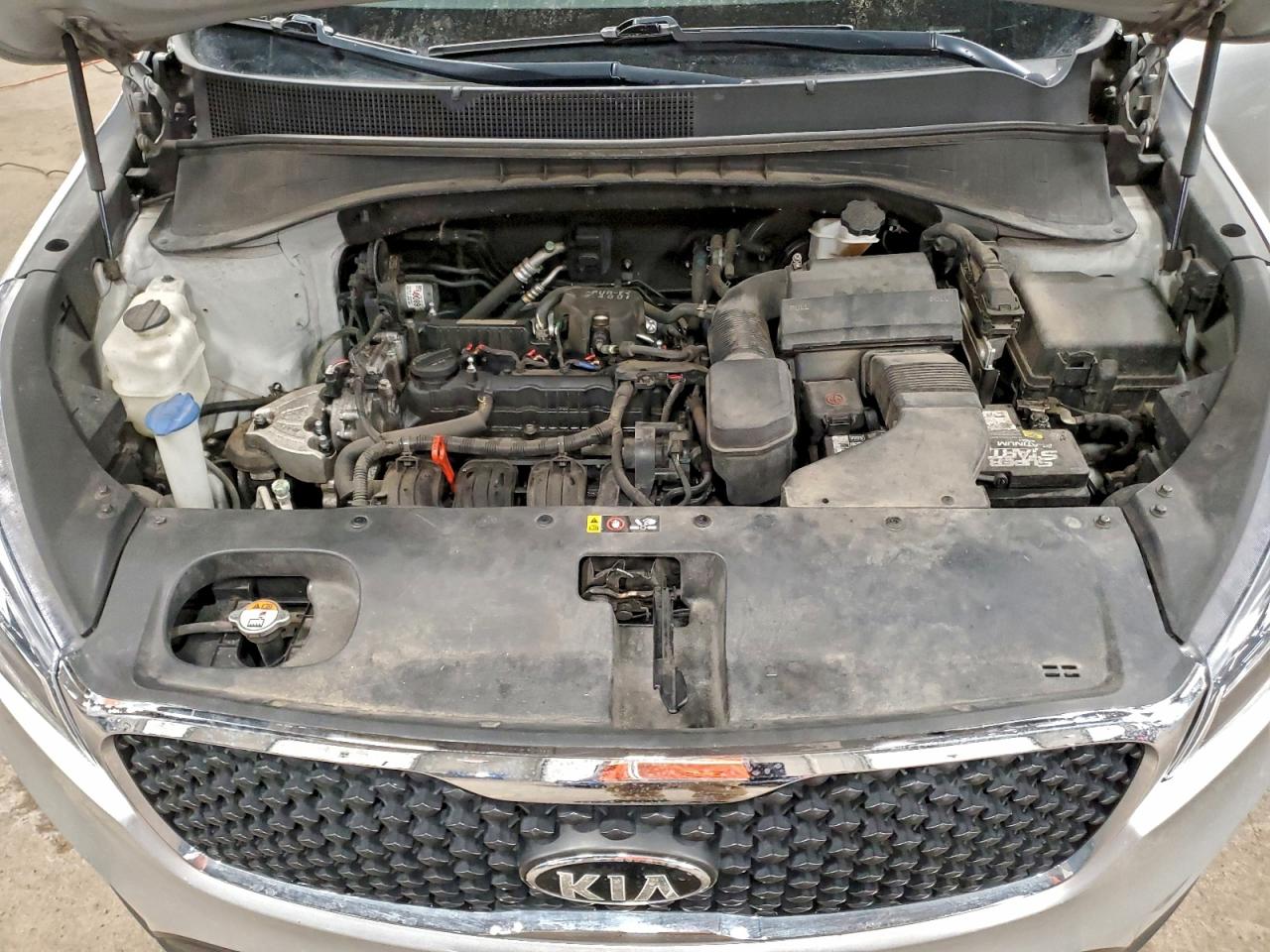 2016 KIA SORENTO LX photo 12