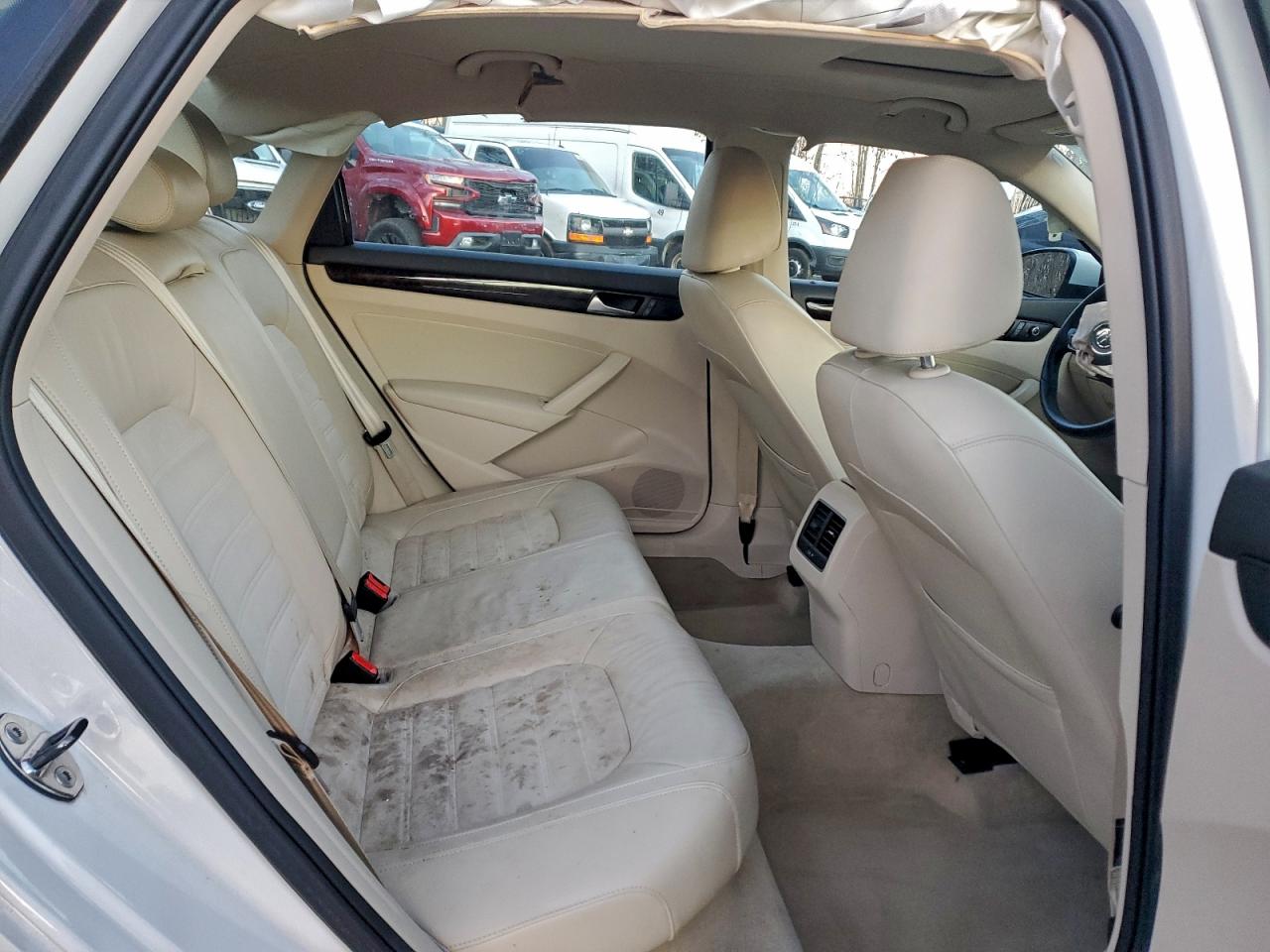 2014 VOLKSWAGEN PASSAT SEL photo 19