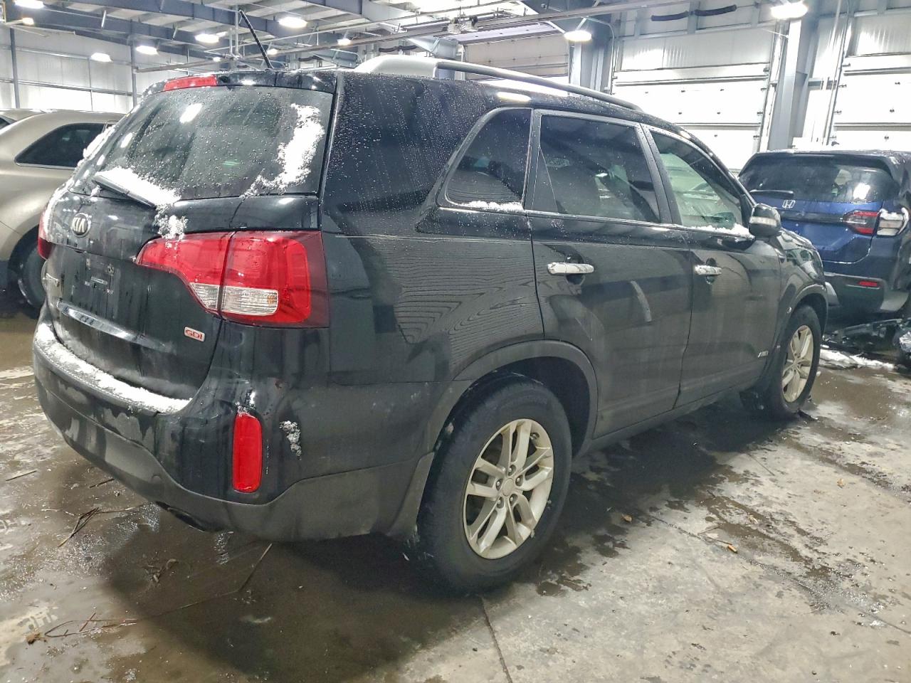 2015 KIA SORENTO LX photo 3