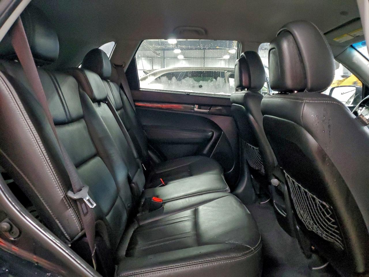 2015 KIA SORENTO LX photo 11