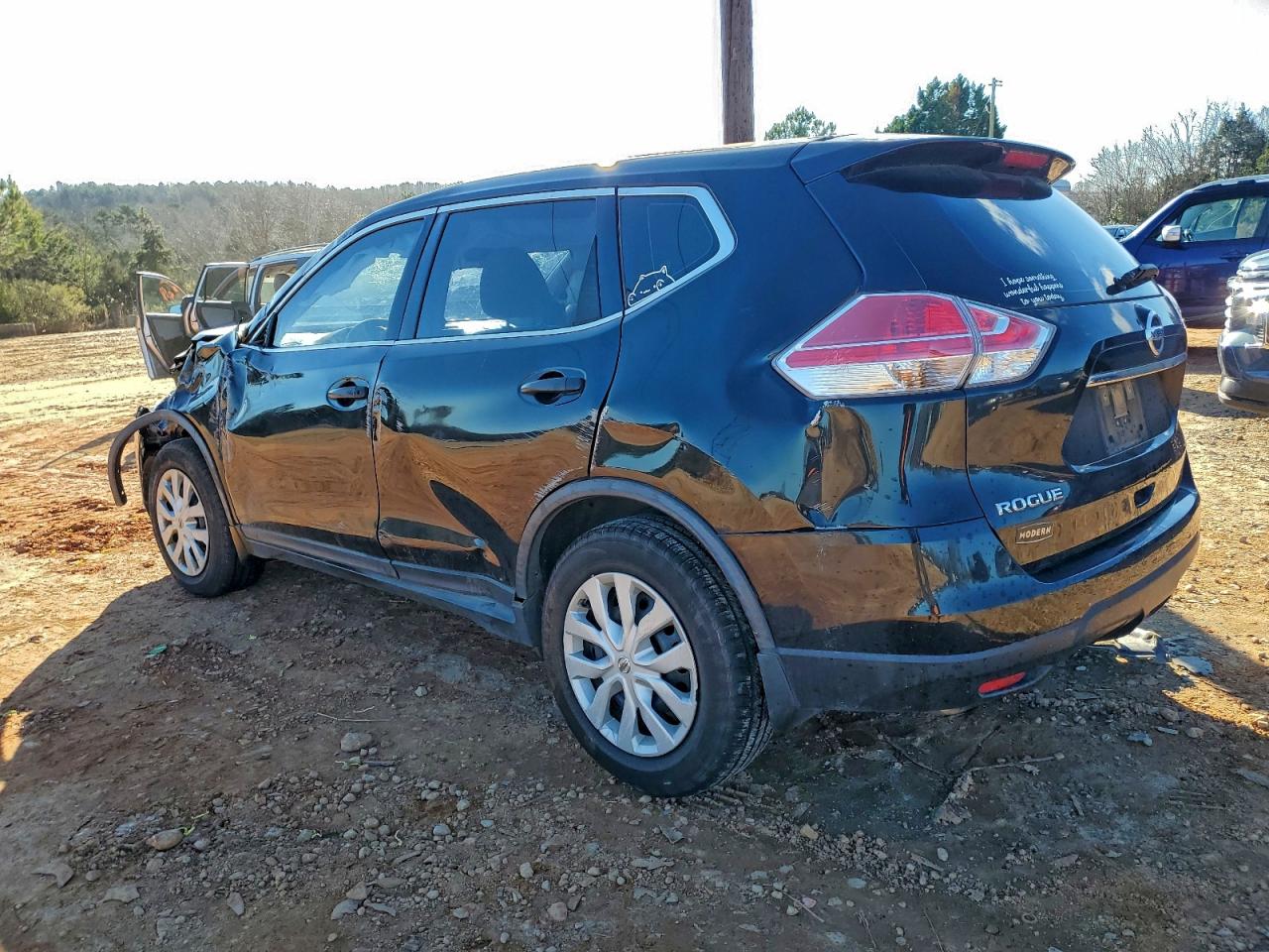 2016 NISSAN ROGUE S photo 2