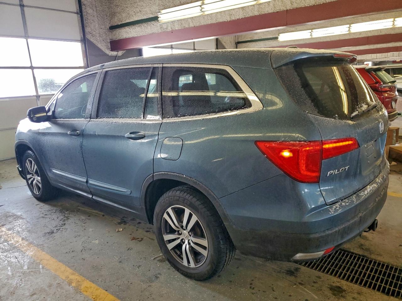 2016 HONDA PILOT EXL photo 2