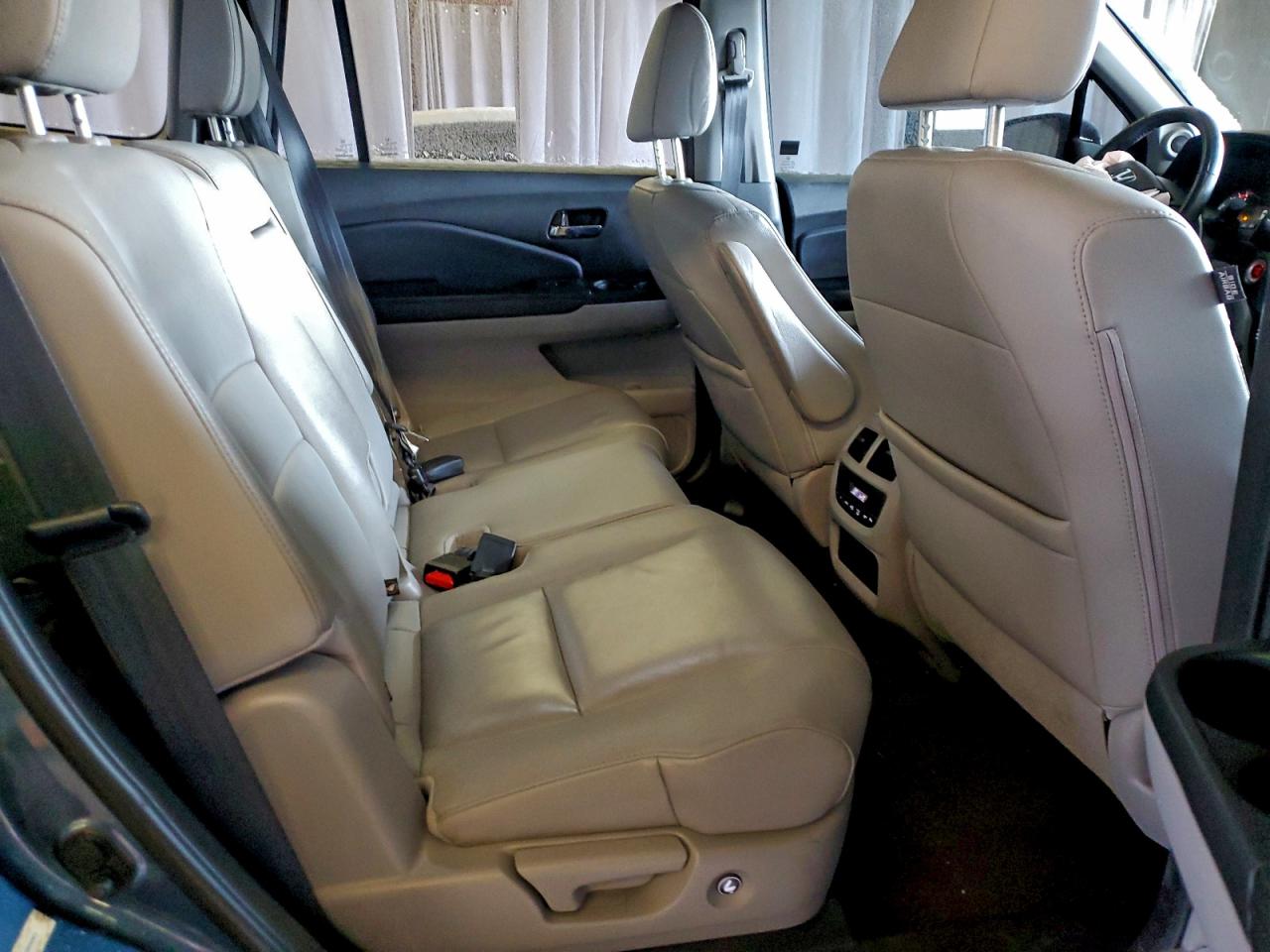2016 HONDA PILOT EXL photo 11
