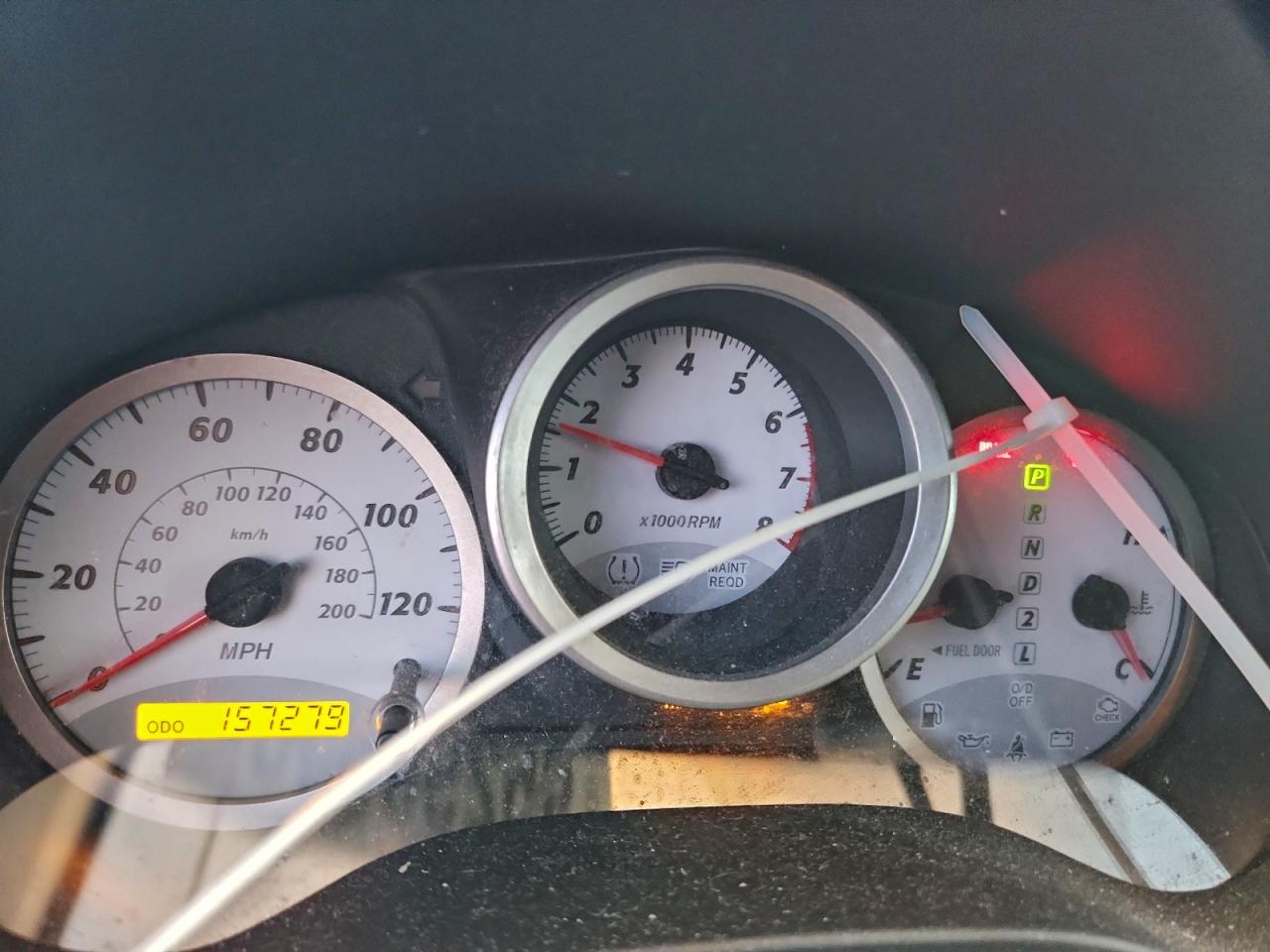 2004 TOYOTA RAV4 photo 9