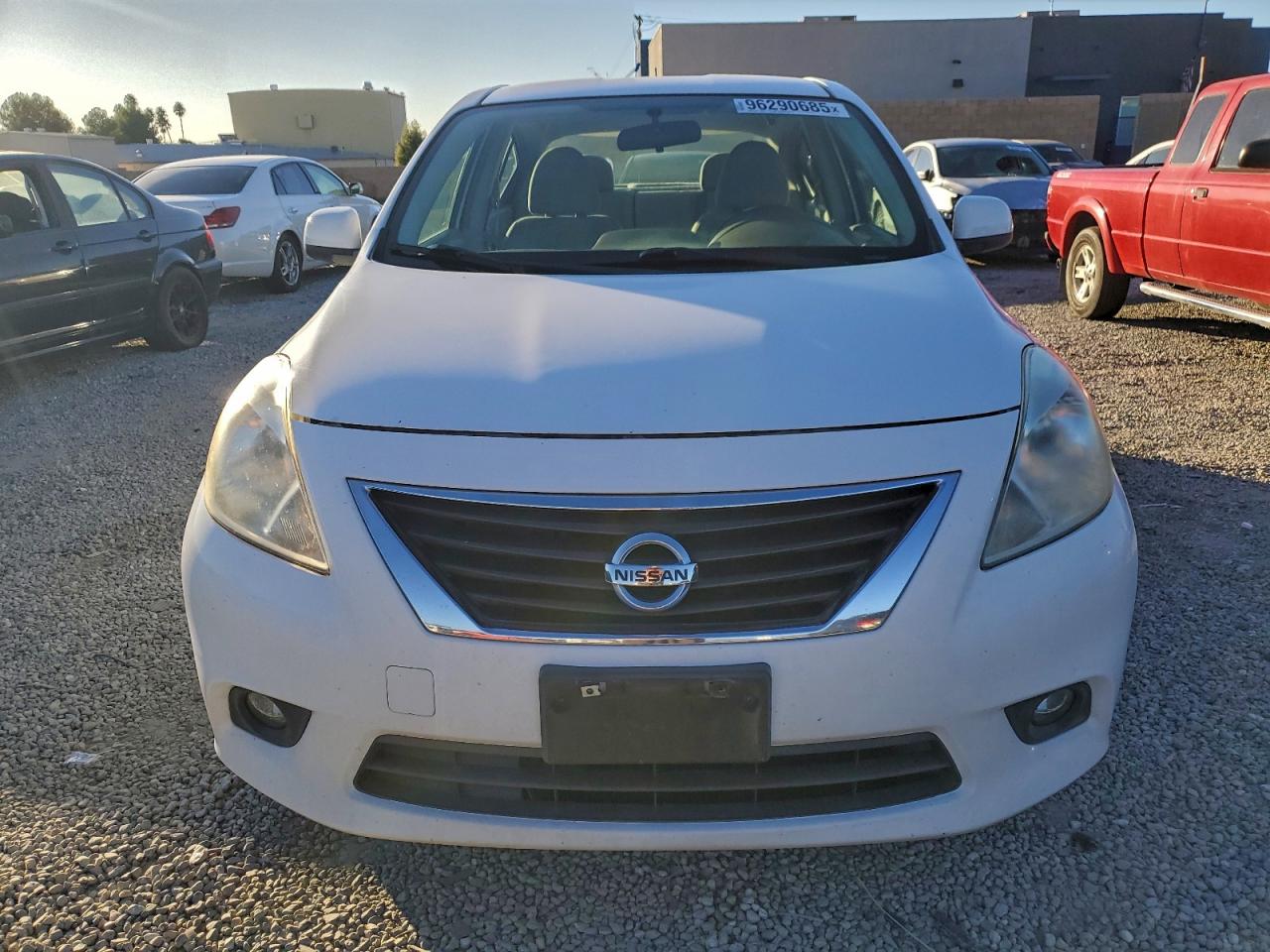 2014 NISSAN VERSA S photo 5
