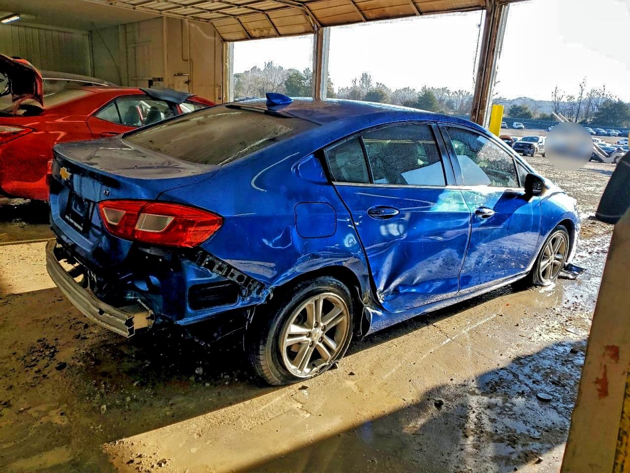 2017 CHEVROLET CRUZE LT photo 3