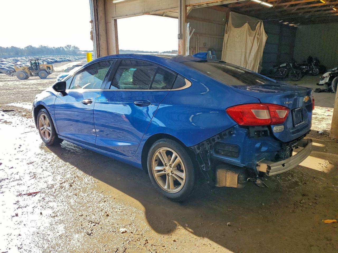 2017 CHEVROLET CRUZE LT photo 2