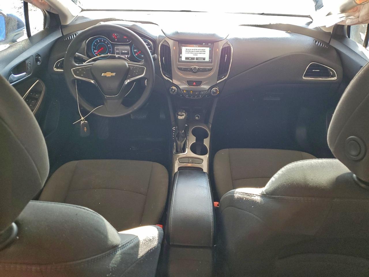 2017 CHEVROLET CRUZE LT photo 8