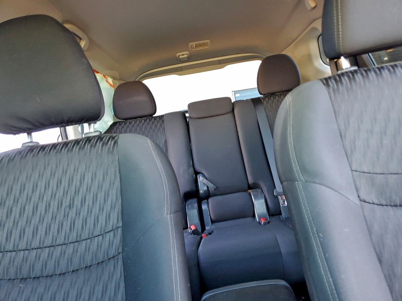 2019 NISSAN ROGUE S photo 19