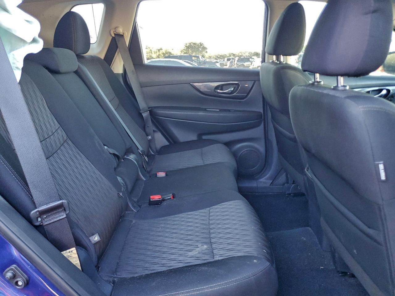 2019 NISSAN ROGUE S photo 21