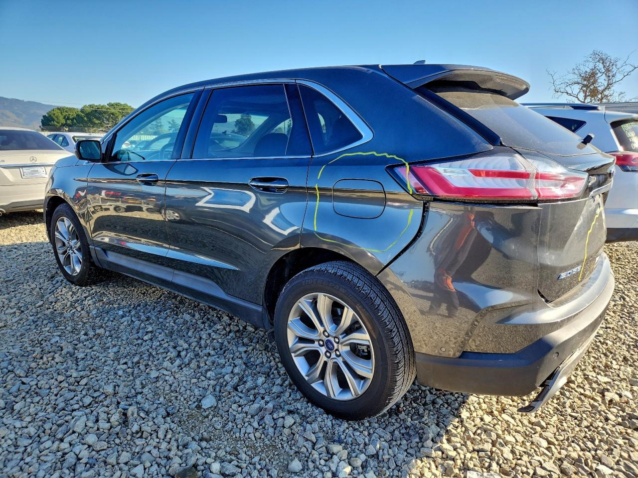 2019 FORD EDGE TITANIUM photo 2
