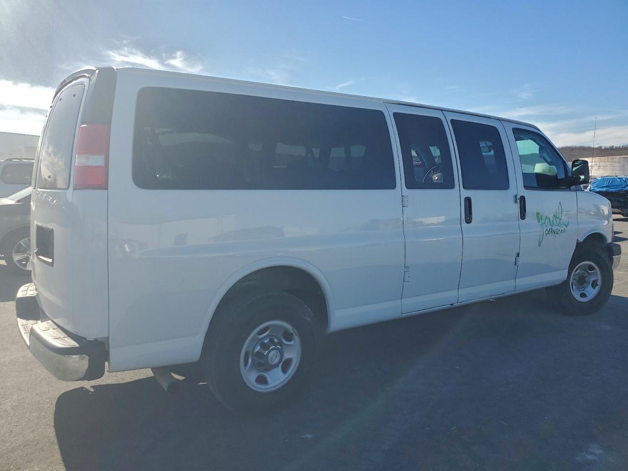 2018 CHEVROLET EXPRESS G3500 LT photo 3