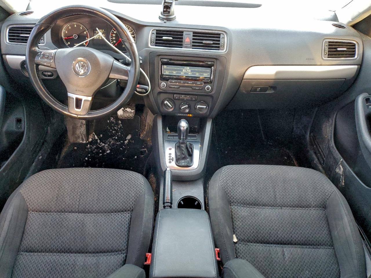 2013 VOLKSWAGEN JETTA SE photo 8