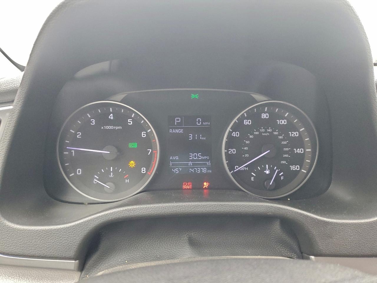 2017 HYUNDAI ELANTRA SE photo 9