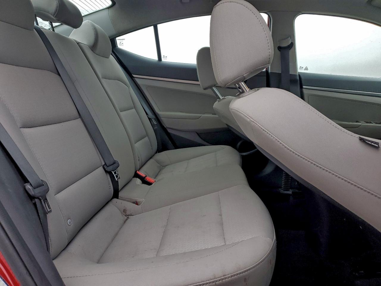 2017 HYUNDAI ELANTRA SE photo 10