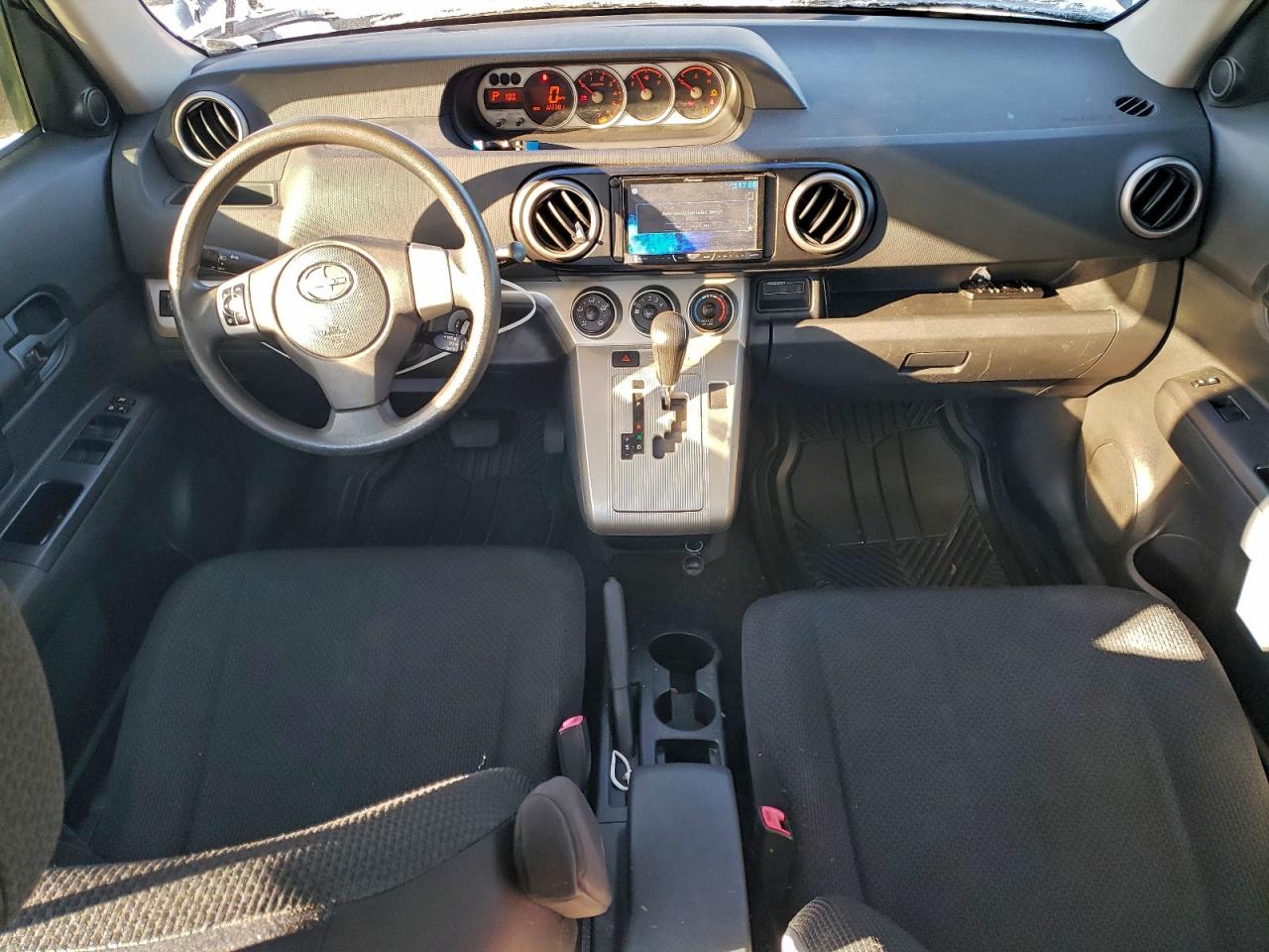 2008 TOYOTA SCION XB photo 8