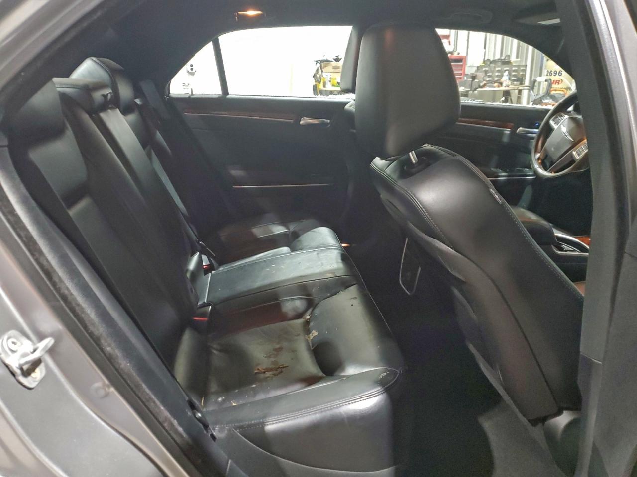 2014 CHRYSLER 300 photo 10