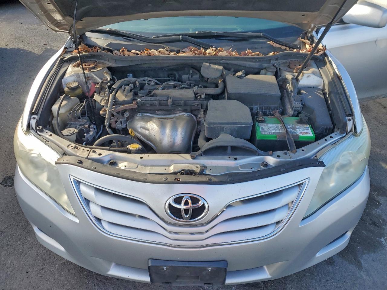 2011 TOYOTA CAMRY BASE photo 11