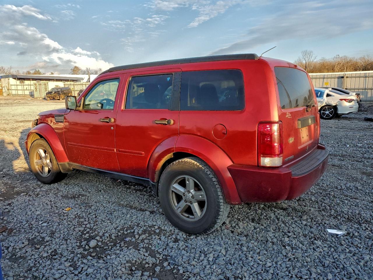 2007 DODGE NITRO SXT photo 2