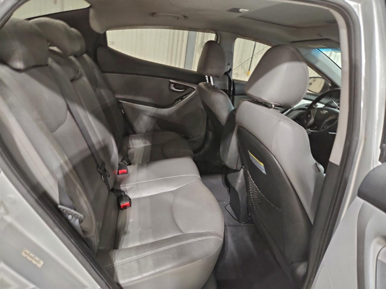 2014 HYUNDAI ELANTRA SE photo 10