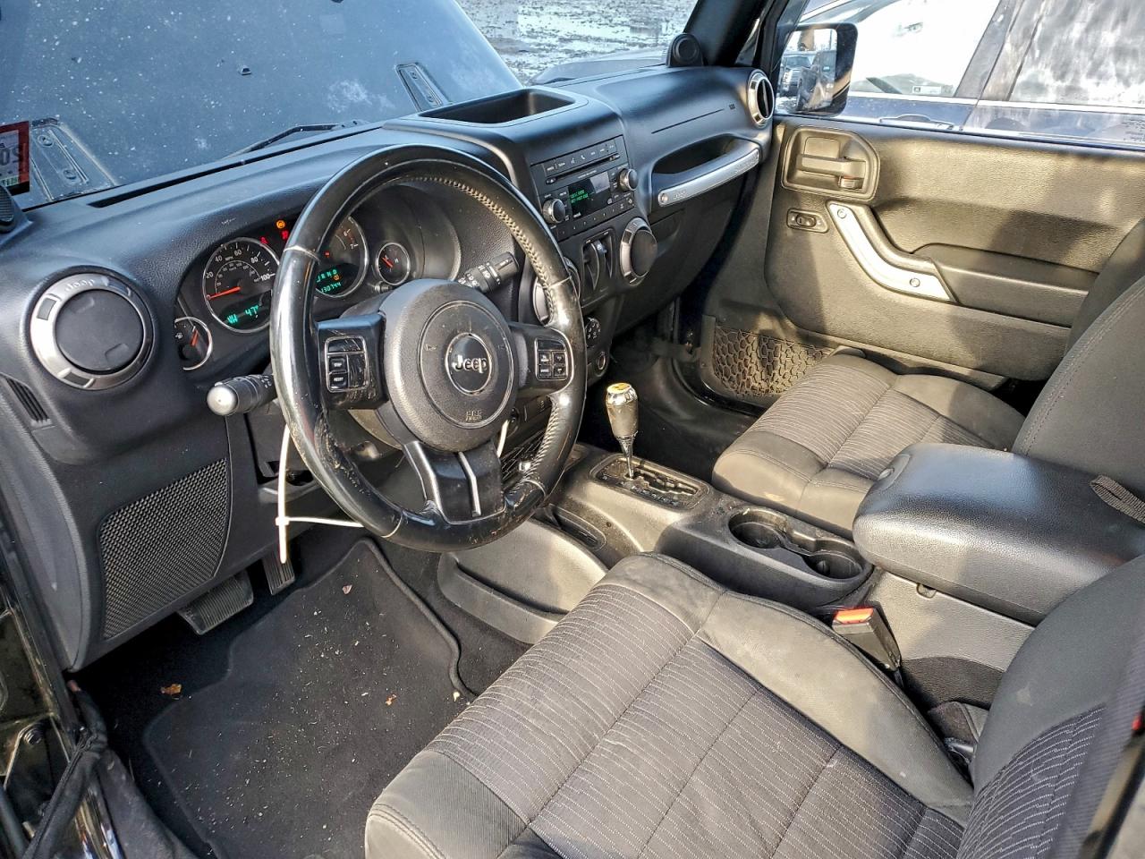 2011 JEEP WRANGLER SAHARA photo 8