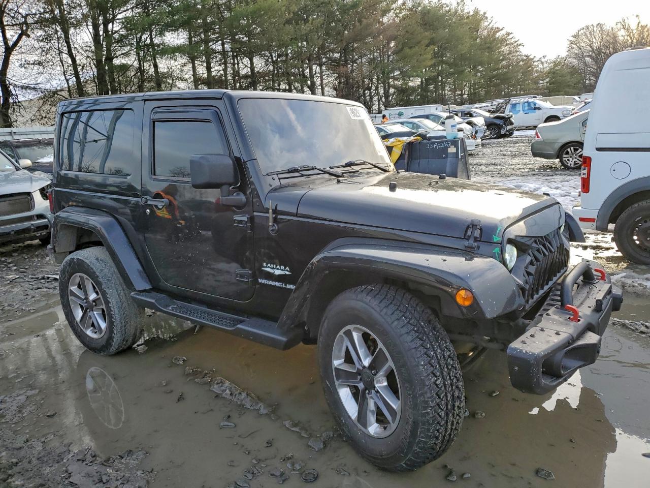 2011 JEEP WRANGLER SAHARA photo 4