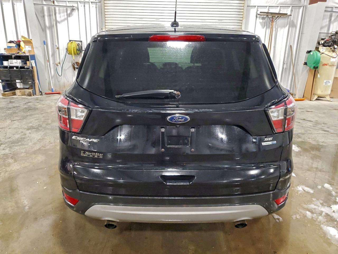 2017 FORD ESCAPE SE photo 6