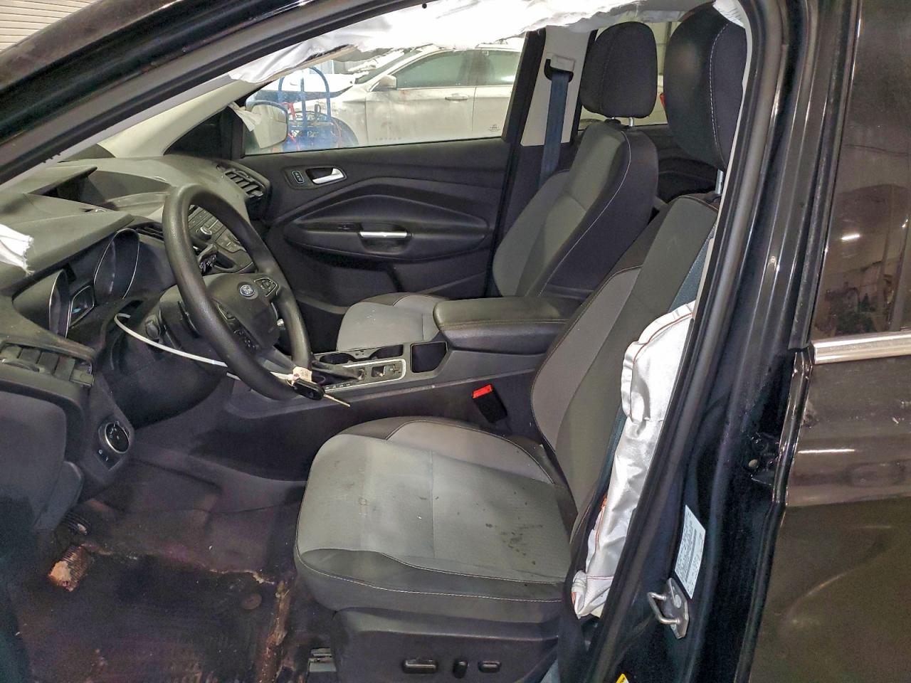 2017 FORD ESCAPE SE photo 7