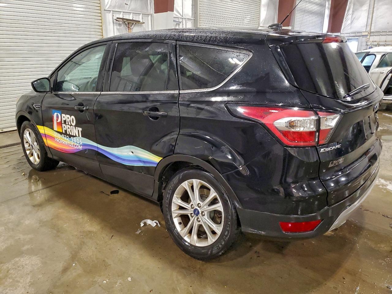 2017 FORD ESCAPE SE photo 2