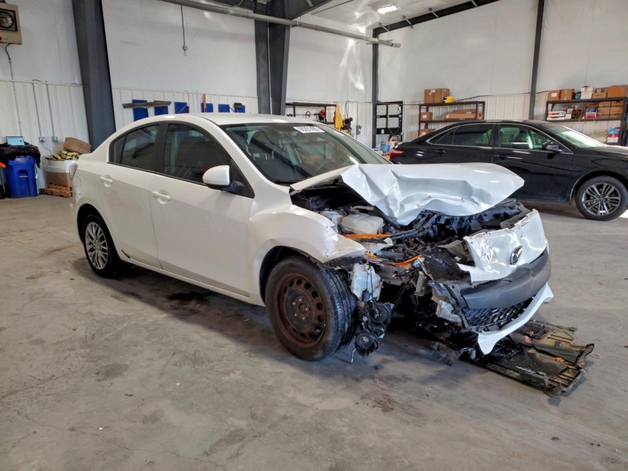 2013 MAZDA 3 I photo 4