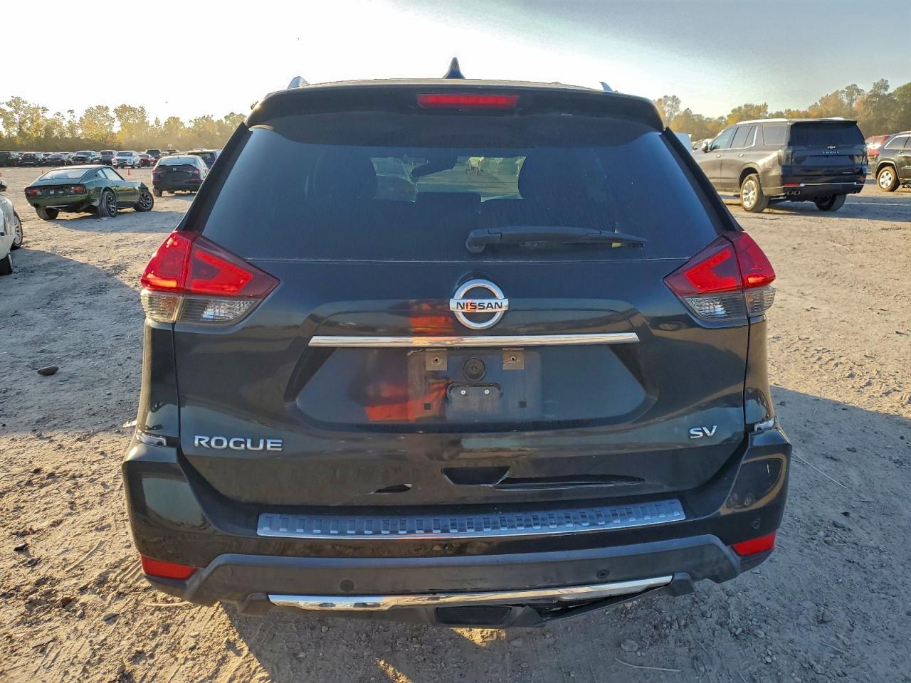 2019 NISSAN ROGUE S photo 6