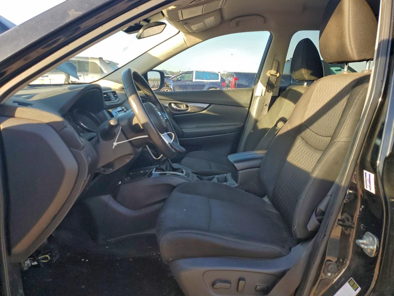 2019 NISSAN ROGUE S photo 7