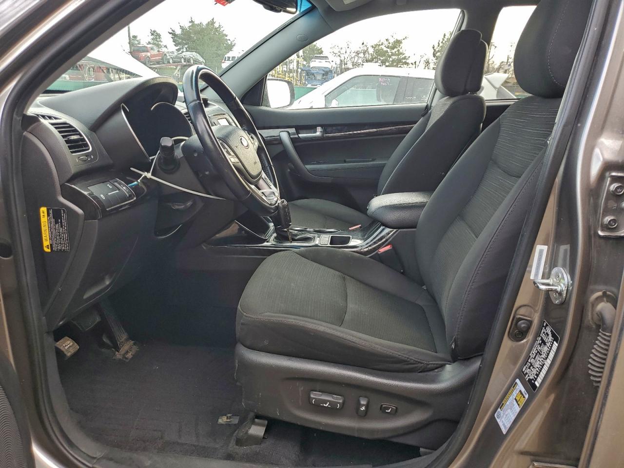 2015 KIA SORENTO LX photo 7