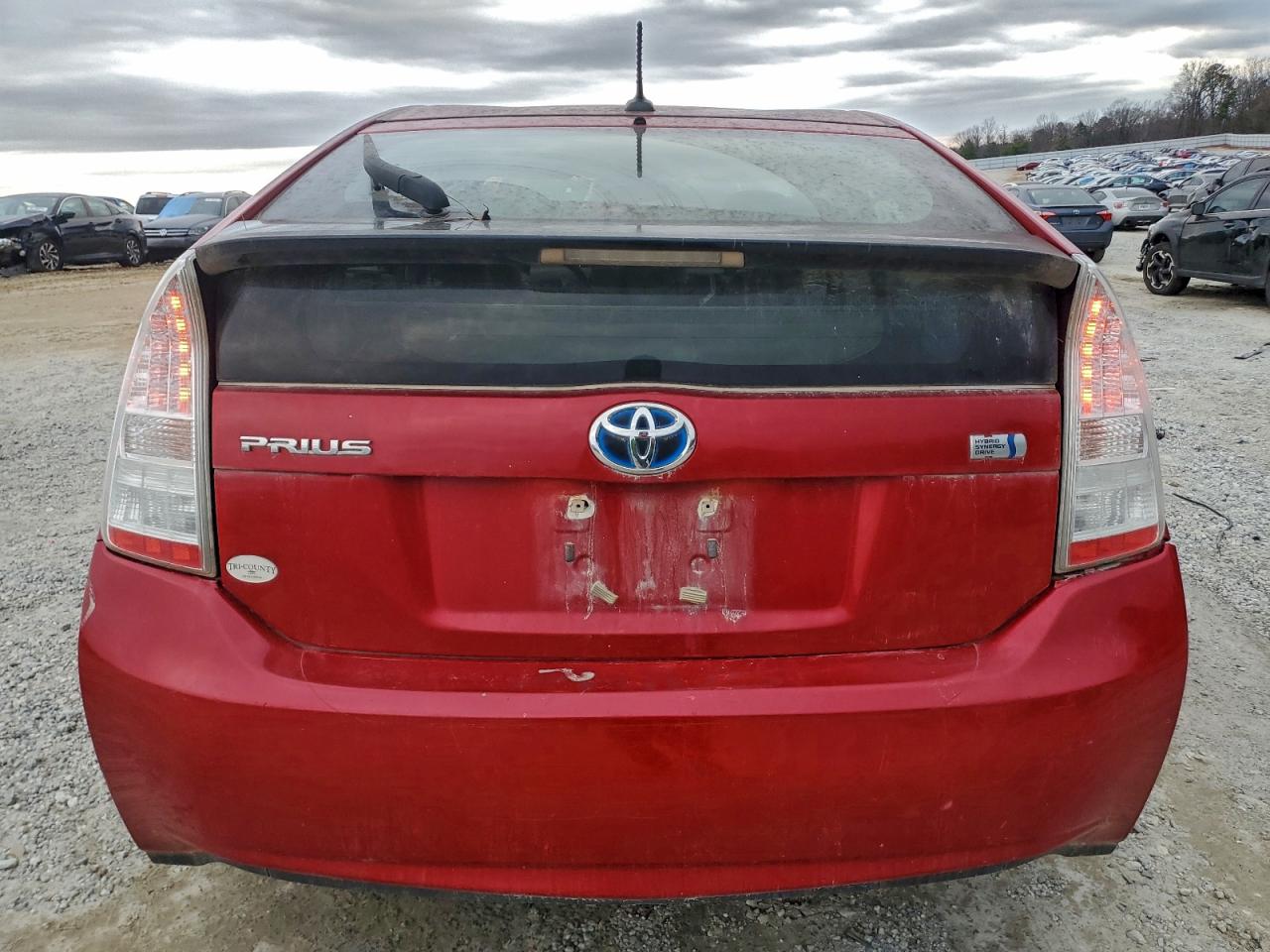2011 TOYOTA PRIUS photo 6