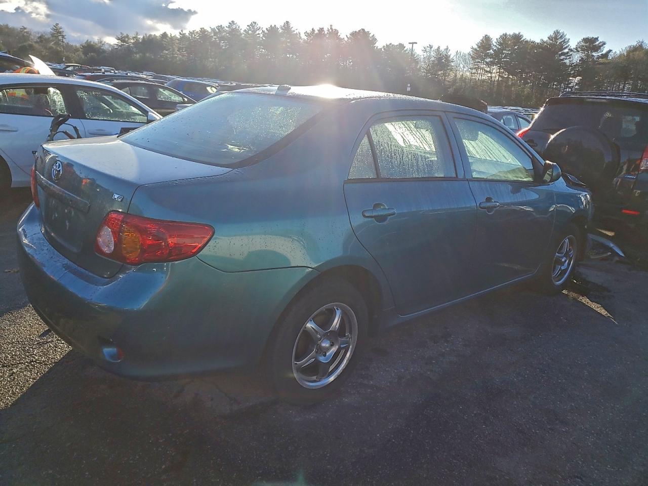 2010 TOYOTA COROLLA BASE photo 3