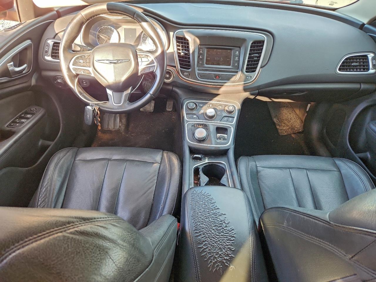 2015 CHRYSLER 200 LIMITED photo 8