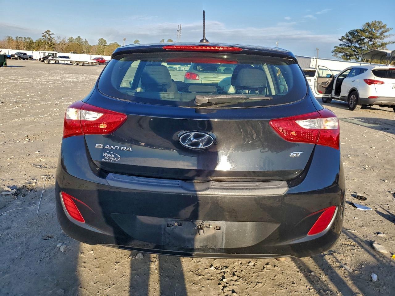 2016 HYUNDAI ELANTRA GT photo 6