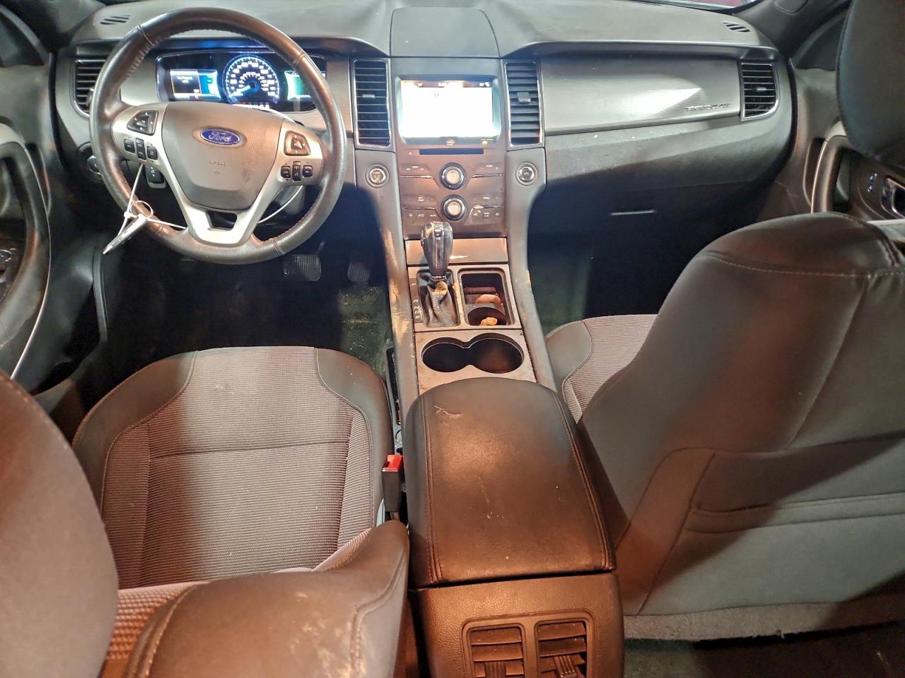 2018 FORD TAURUS SEL photo 8