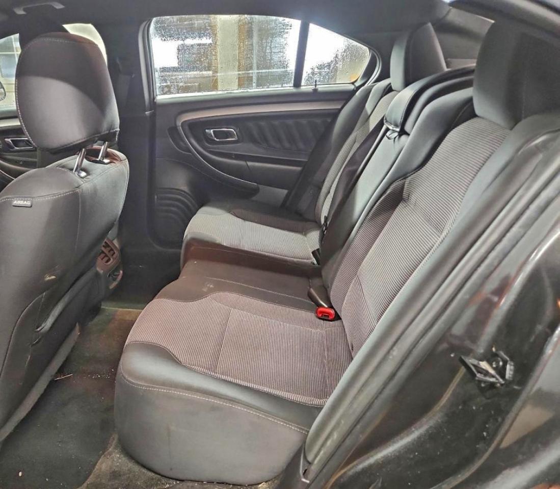 2018 FORD TAURUS SEL photo 10