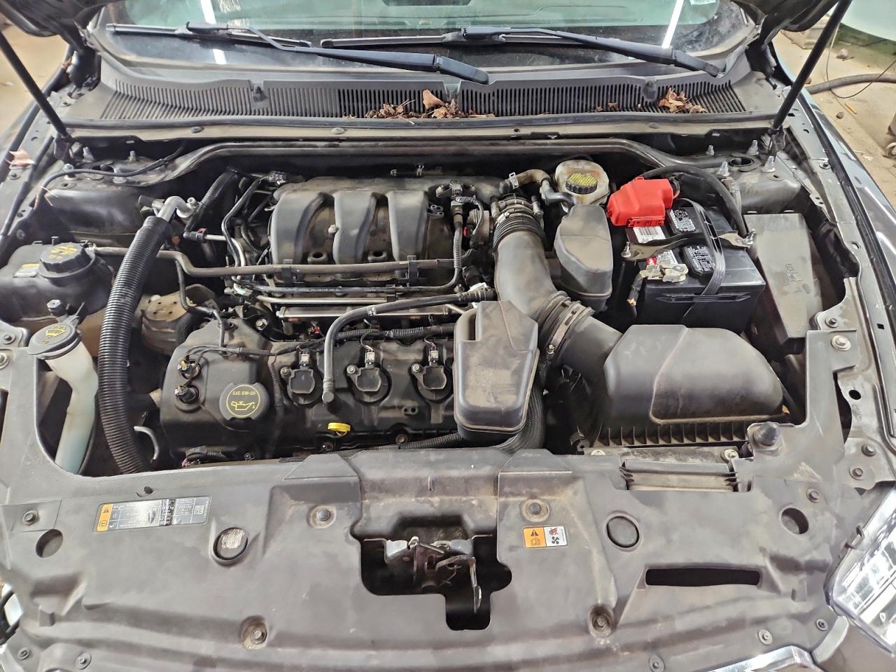 2018 FORD TAURUS SEL photo 11