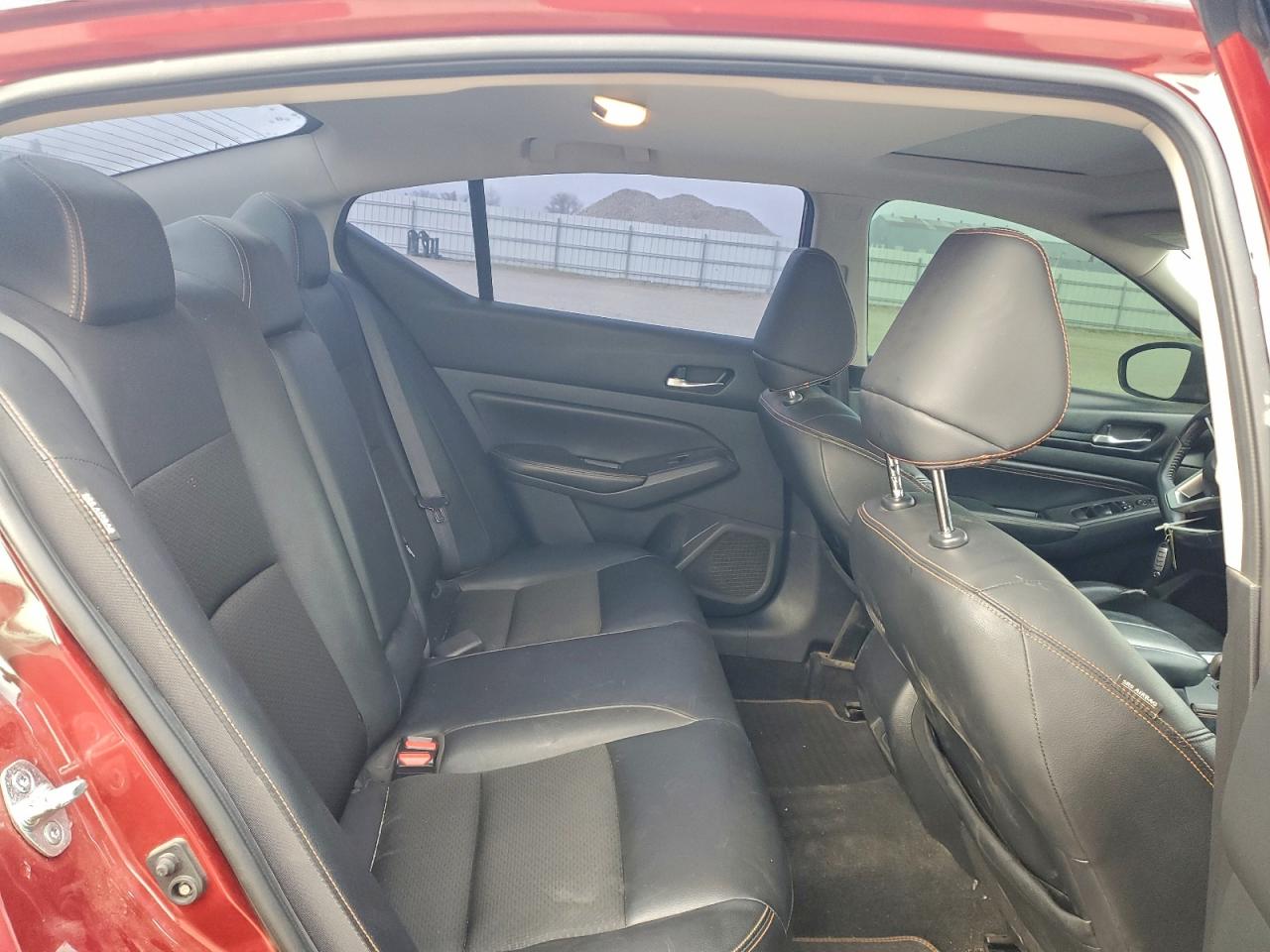 2019 NISSAN ALTIMA SR photo 10