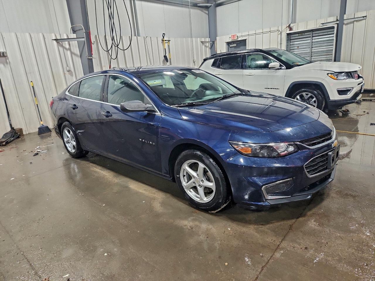 2016 CHEVROLET MALIBU LS photo 4