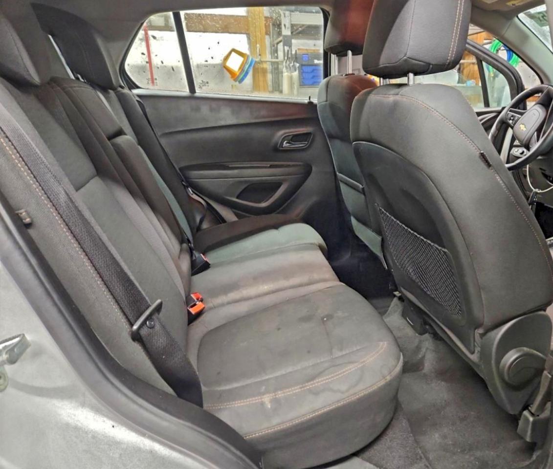 2017 CHEVROLET TRAX LS photo 11