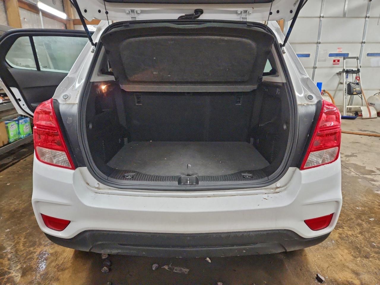 2017 CHEVROLET TRAX LS photo 6