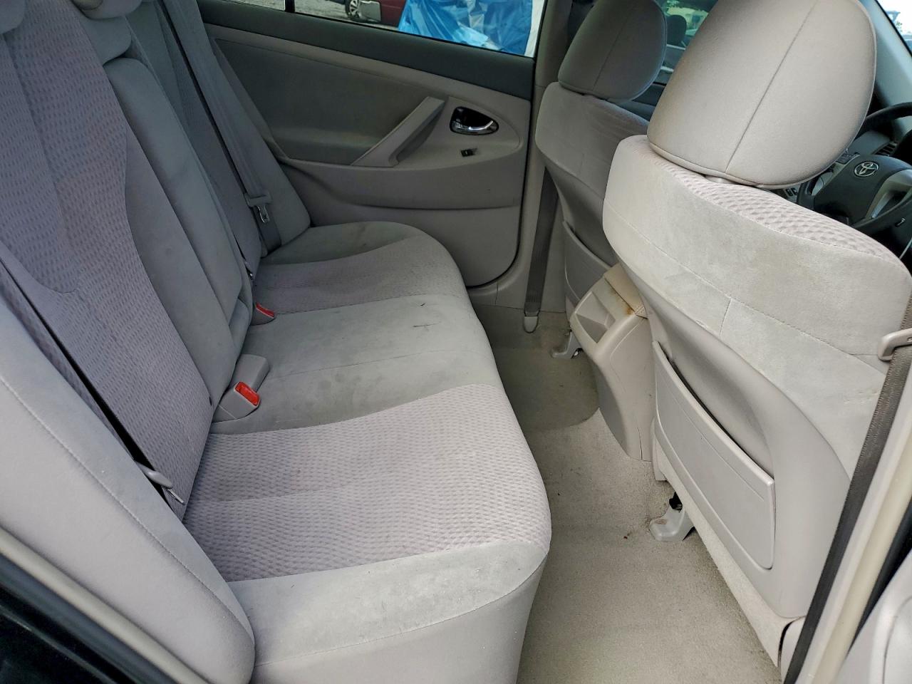 2011 TOYOTA CAMRY BASE photo 10
