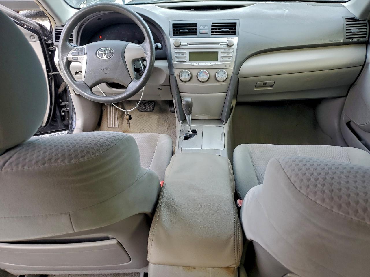 2011 TOYOTA CAMRY BASE photo 8