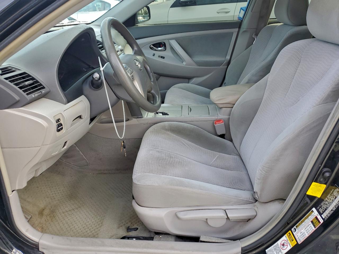2011 TOYOTA CAMRY BASE photo 7