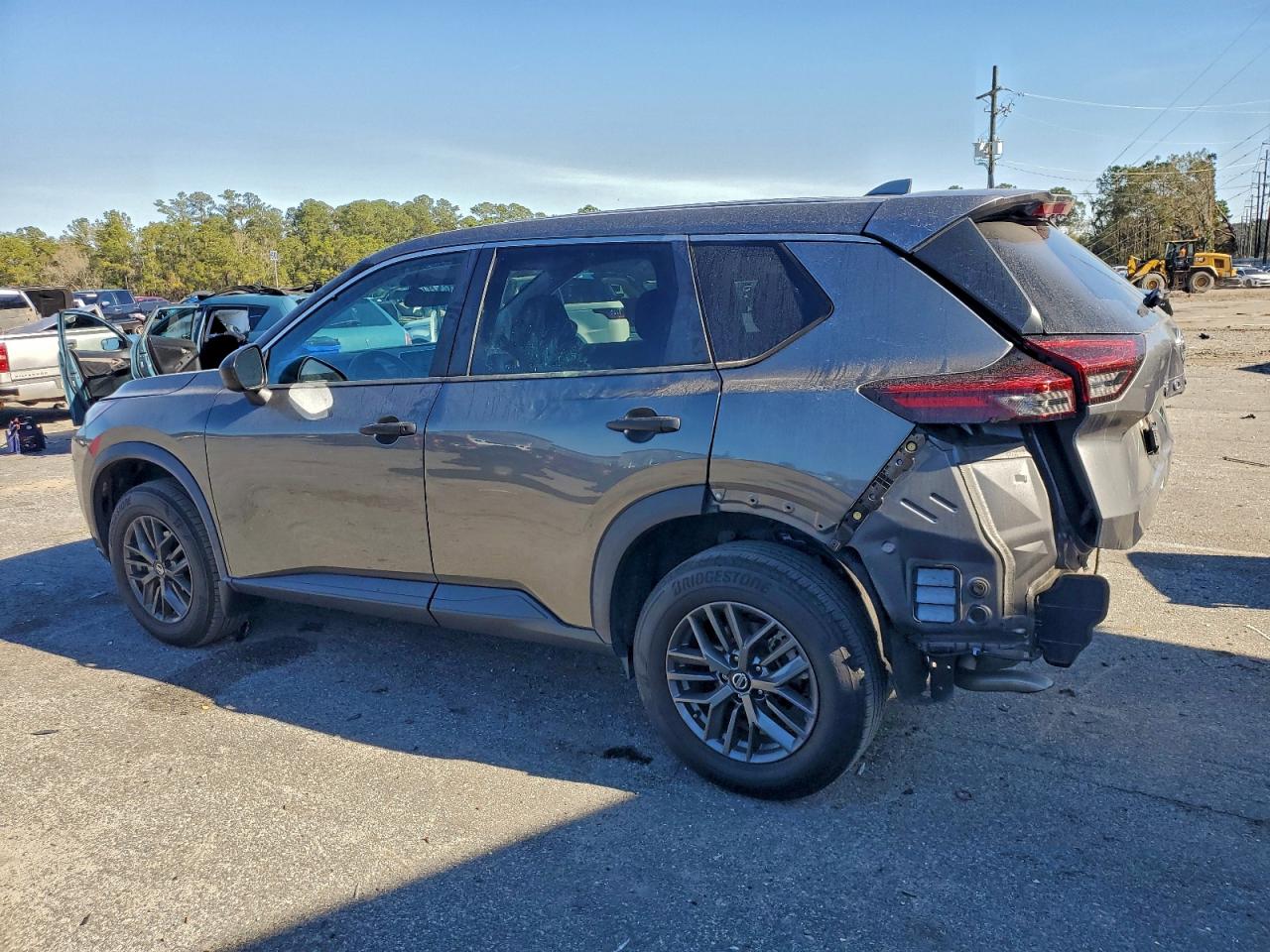 2021 NISSAN ROGUE S photo 2