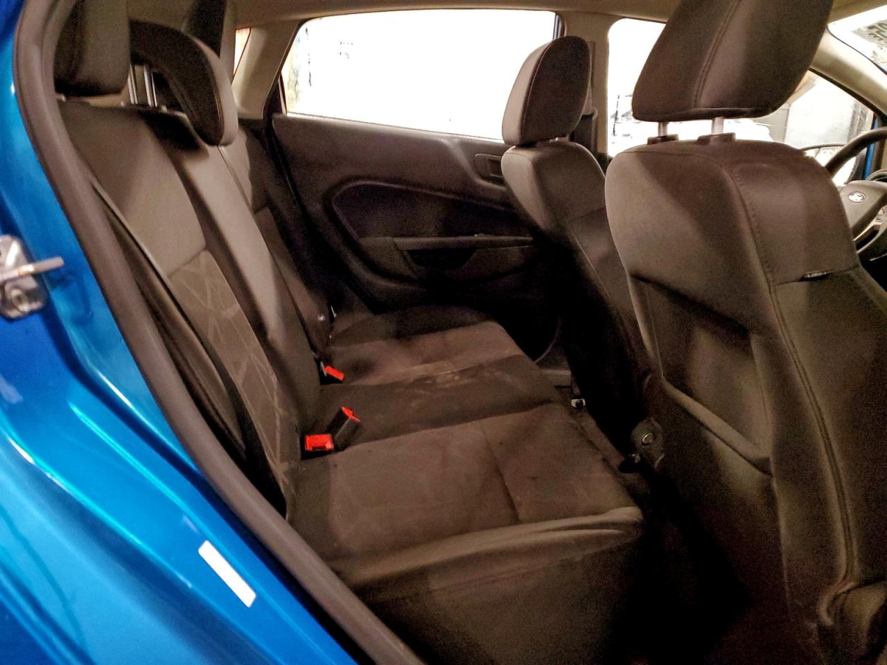 2012 FORD FIESTA SE photo 10