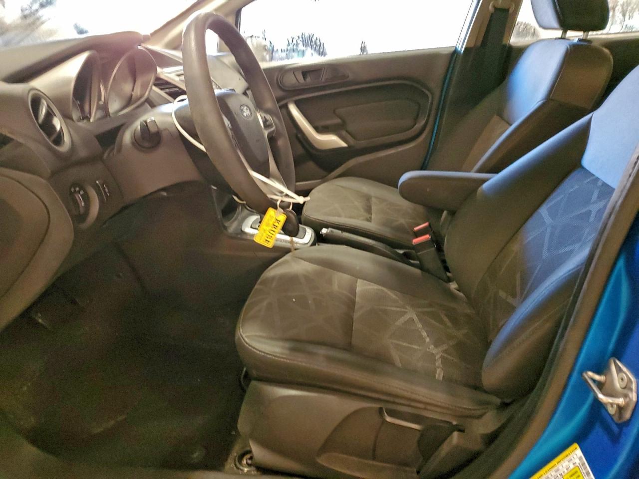 2012 FORD FIESTA SE photo 7